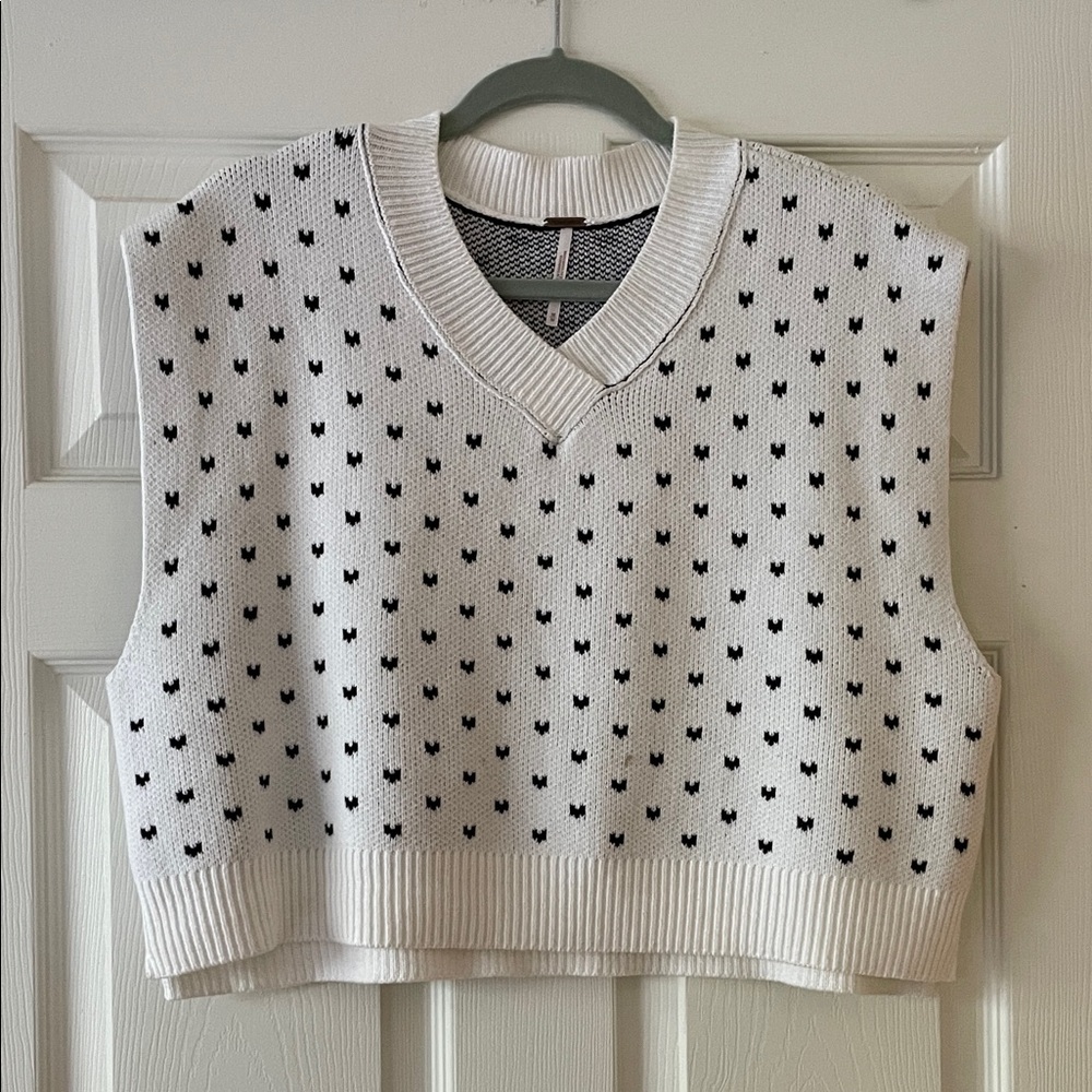 Free People V-Neck Sweater Vest in White and Black